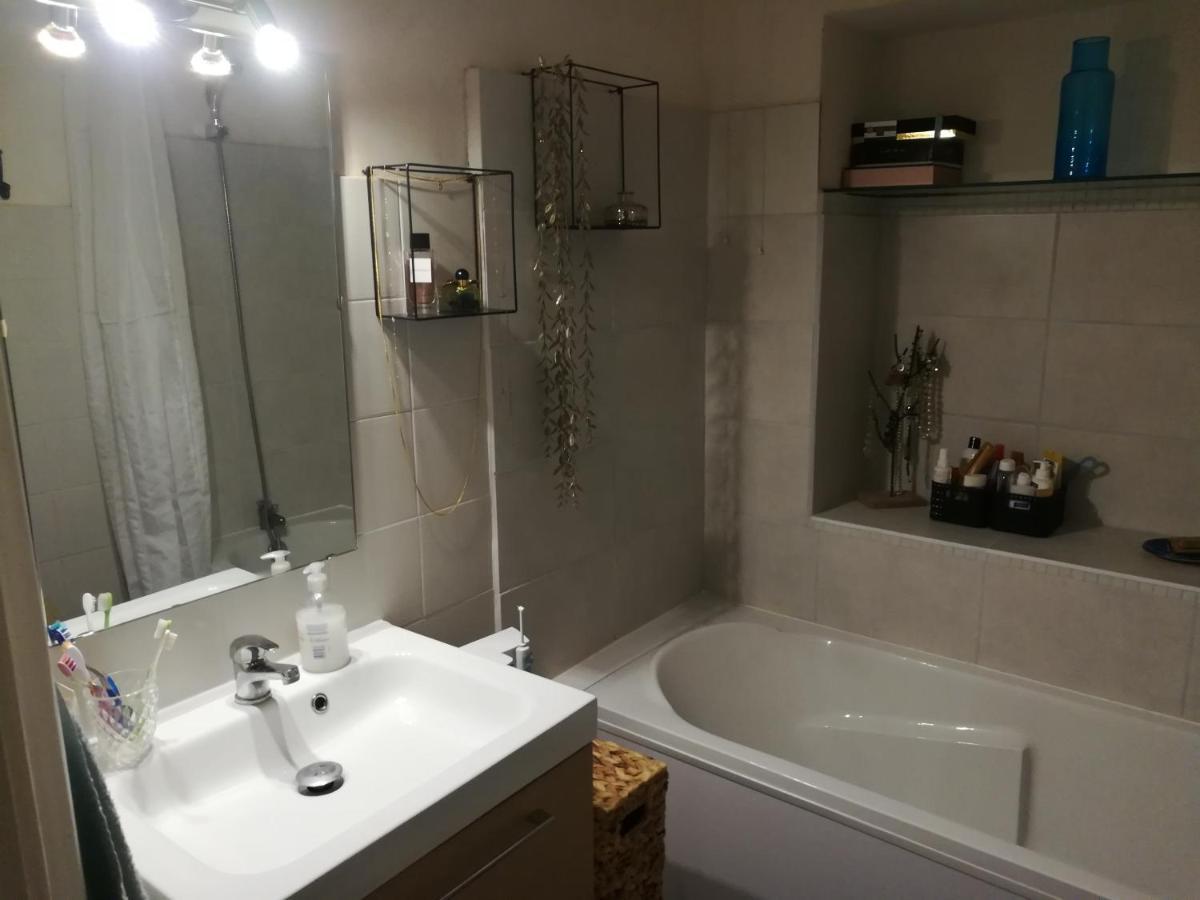 Confortable F3 Proche Gare Saint Roch Et Centre Apartment มงต์เปอลิเยร์ ภายนอก รูปภาพ